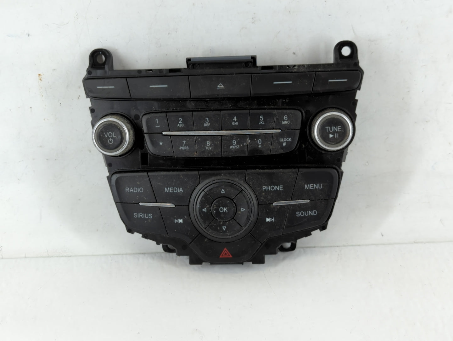 2015-2018 Ford Focus Radio AM FM Cd Player Receiver Replacement P/N:1701188 F1ET1-K811KD Fits Fits 2015 2016 2017 2018 2019 OEM Used Auto Parts - Oemusedautoparts1.com