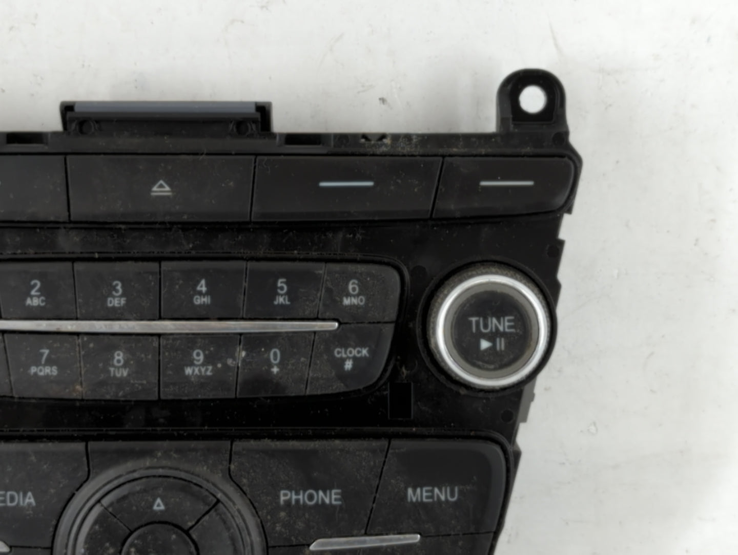 2015-2018 Ford Focus Radio AM FM Cd Player Receiver Replacement P/N:1701188 F1ET1-K811KD Fits Fits 2015 2016 2017 2018 2019 OEM Used Auto Parts - Oemusedautoparts1.com