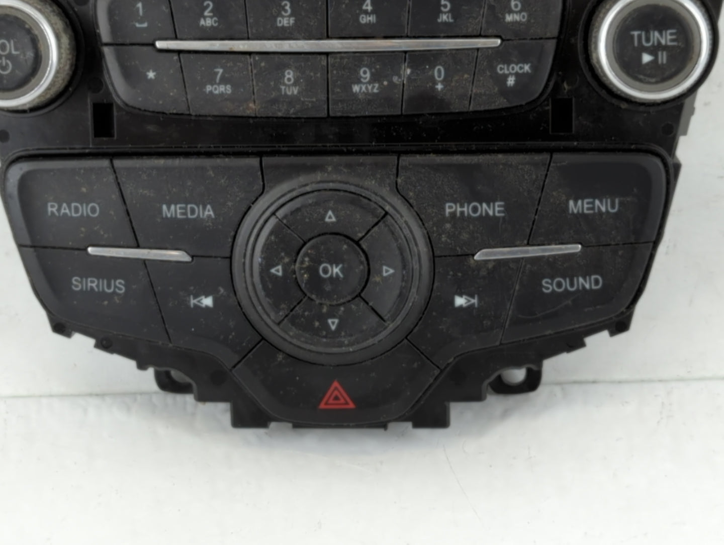 2015-2018 Ford Focus Radio AM FM Cd Player Receiver Replacement P/N:1701188 F1ET1-K811KD Fits Fits 2015 2016 2017 2018 2019 OEM Used Auto Parts - Oemusedautoparts1.com