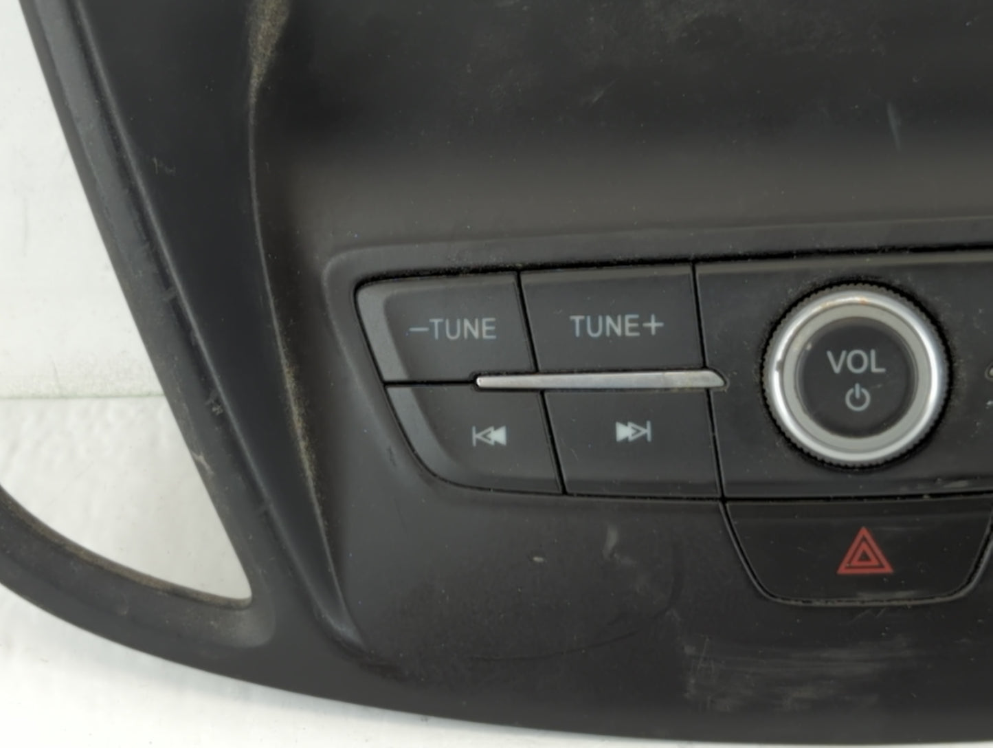 2017-2019 Ford Escape Radio AM FM Cd Player Receiver Replacement P/N:F1CT18K811HC 17013834-01, 4F571-HB Fits Fits 2017 2018 2019 OEM Used Auto Parts - Oemusedautoparts1.com
