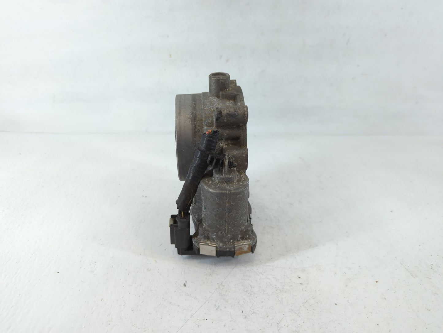 2014-2022 Dodge Durango Throttle Body P/N:5303425 Fits Fits 2012 2013 2014 2015 2016 2017 2018 2019 2020 2021 2022 OEM Used Auto Parts - Oemusedautoparts1.com