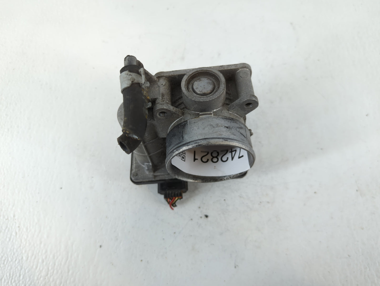 2007-2013 Nissan Altima Throttle Body P/N:7426H RME60-15 Fits Fits 2007 2008 2009 2010 2011 2012 2013 OEM Used Auto Parts - Oemusedautoparts1.com