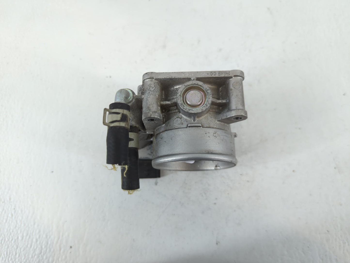 2017-2020 Infiniti Q60 Throttle Body P/N:1701 RME60-52 Fits Fits 2016 2017 2018 2019 2020 OEM Used Auto Parts - Oemusedautoparts1.com