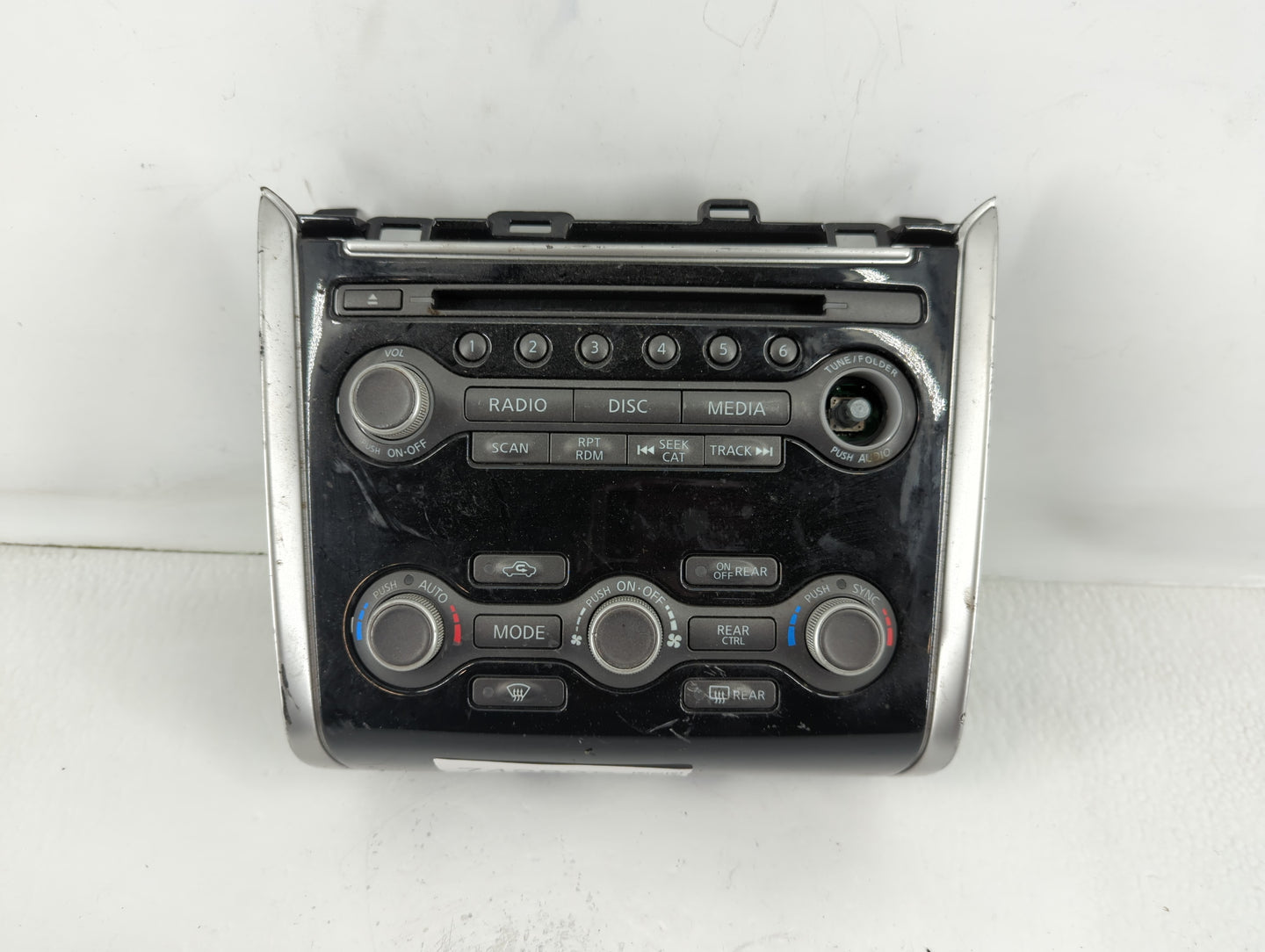 2017-2020 Nissan Pathfinder Radio AM FM Cd Player Receiver Replacement P/N:68260 9PR0A Fits Fits 2017 2018 2019 2020 OEM Used Auto Parts - Oemusedautoparts1.com