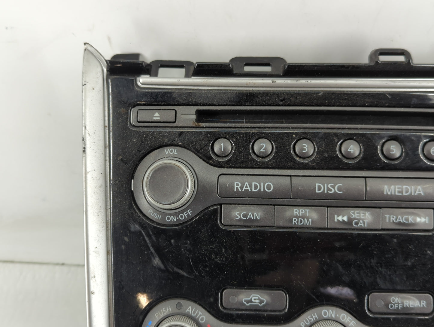 2017-2020 Nissan Pathfinder Radio AM FM Cd Player Receiver Replacement P/N:68260 9PR0A Fits Fits 2017 2018 2019 2020 OEM Used Auto Parts - Oemusedautoparts1.com
