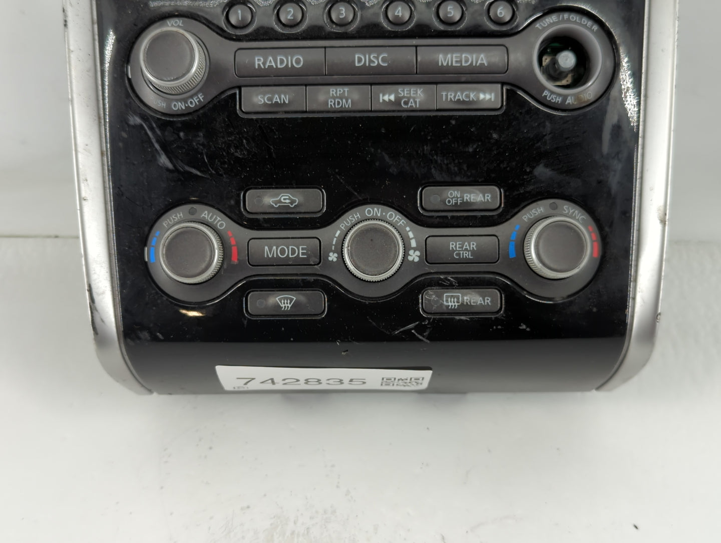 2017-2020 Nissan Pathfinder Radio AM FM Cd Player Receiver Replacement P/N:68260 9PR0A Fits Fits 2017 2018 2019 2020 OEM Used Auto Parts - Oemusedautoparts1.com