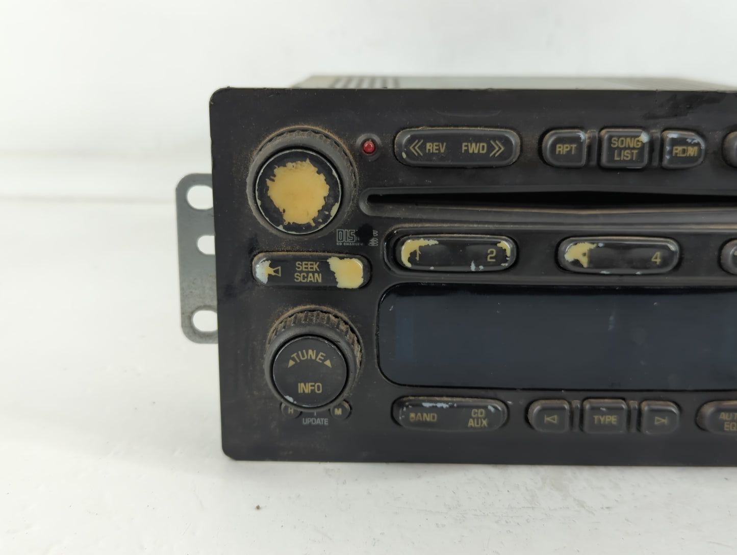 2005-2007 Chevrolet Silverado 1500 Radio AM FM Cd Player Receiver Replacement P/N:10359577 Fits Fits 2004 2005 2006 2007 2008 2009 OEM Used Auto Parts - Oemusedautoparts1.com