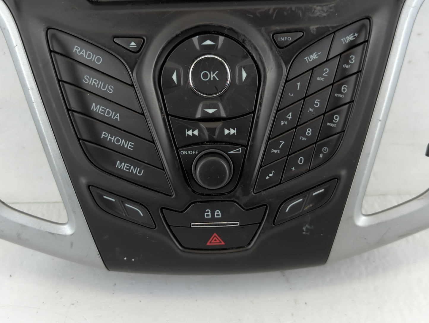 2020-2022 Chevrolet Traverse Radio AM FM Cd Player Receiver Replacement P/N:DM5T18K811KA 331 453 000 Fits Fits 2020 2021 2022 OEM Used Auto Parts - Oemusedautoparts1.com