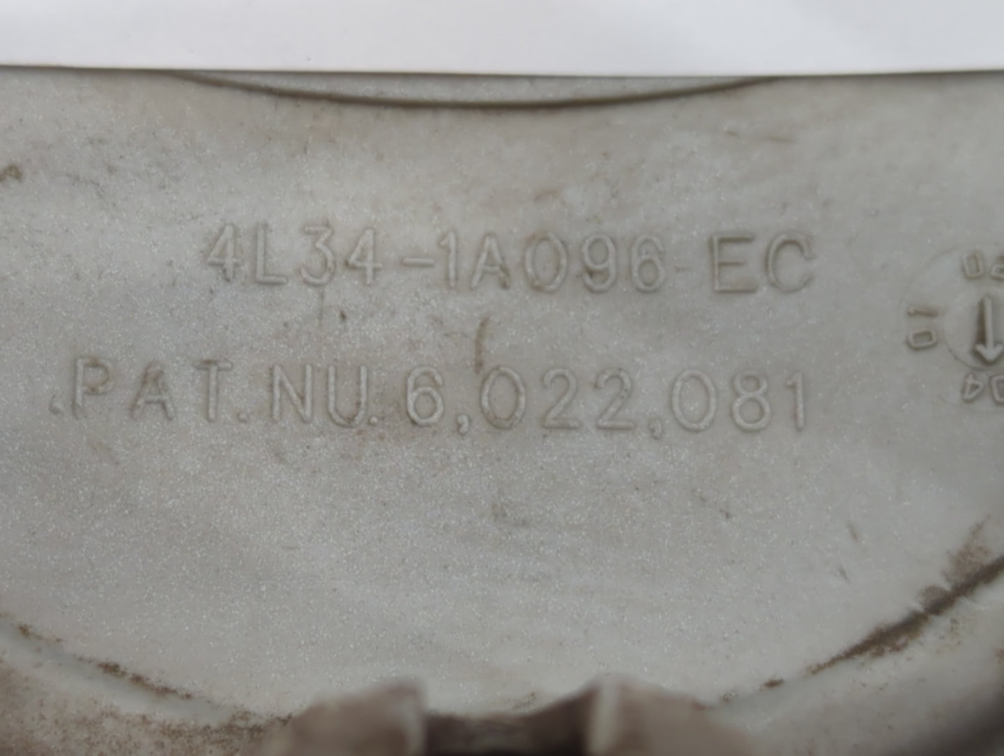 2022 Ford Expedition Rim Wheel Center Cap - Oemusedautoparts1.com