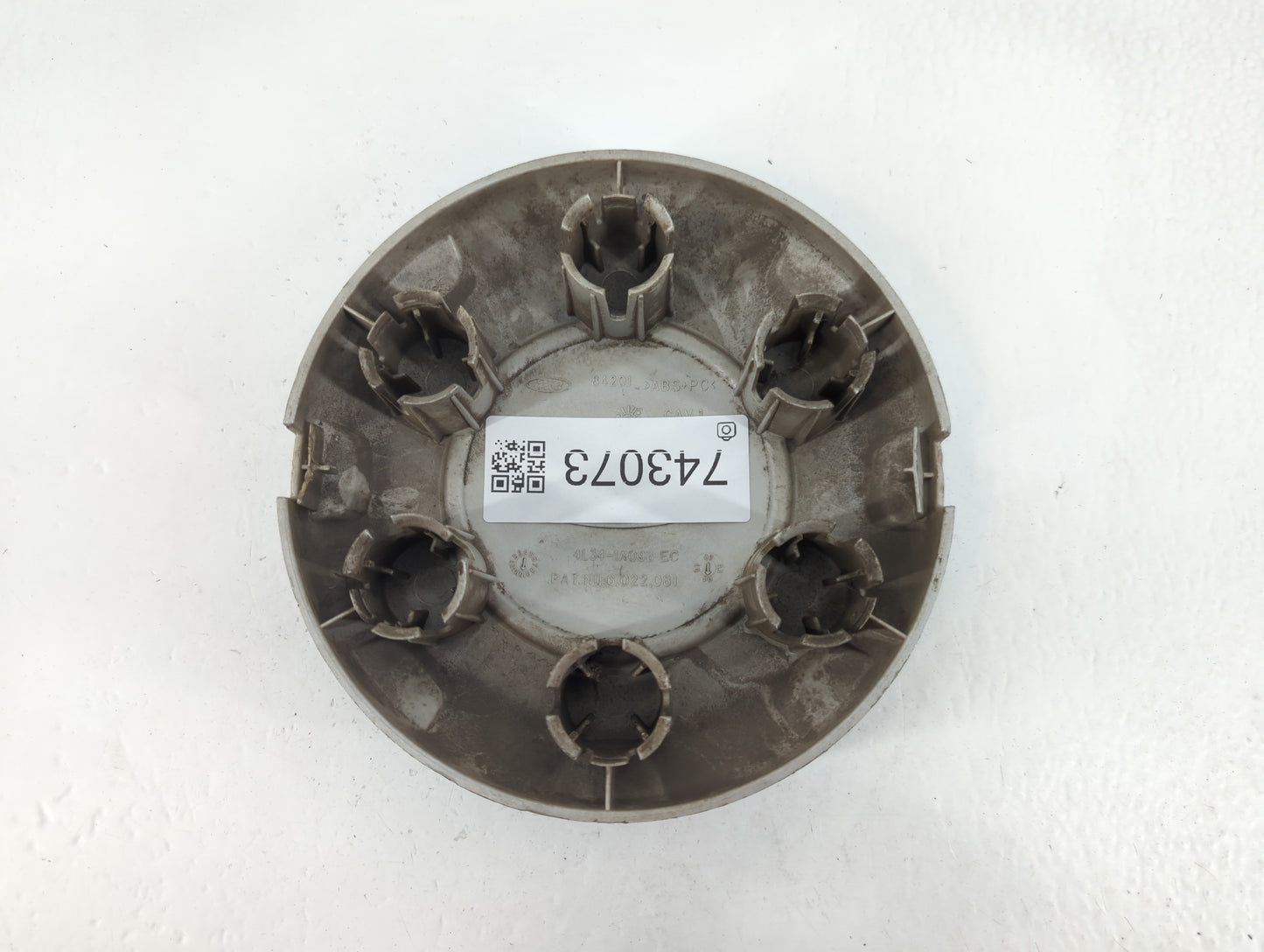 2022 Ford Expedition Rim Wheel Center Cap - Oemusedautoparts1.com