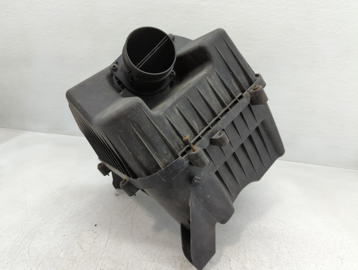 Saturn Outlook Air Cleaner Intake-duct Hose Tube - Oemusedautoparts1.com
