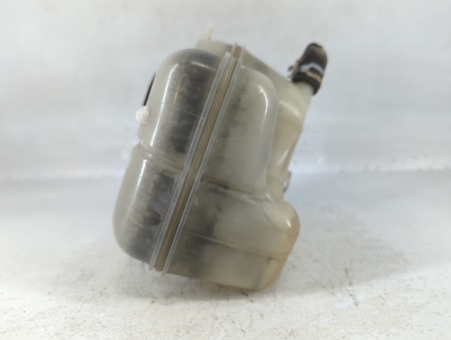 2010-2016 Buick Lacrosse Radiator Coolant Overflow Expansion Tank Bottle - Oemusedautoparts1.com