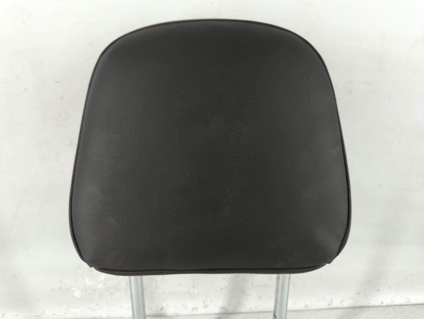 2015-2016 Buick Encore Headrest Head Rest Front Driver Passenger Seat Fits Fits 2015 2016 OEM Used Auto Parts - Oemusedautoparts1.com