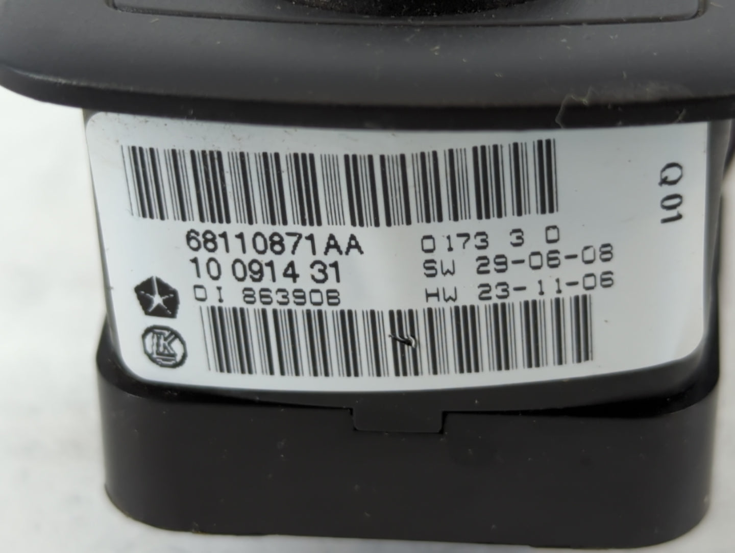2011-2015 Chrysler Town & Country Master Power Window Switch Replacement Driver Side Left P/N:68110871AA M64583 Fits OEM Used Auto Parts - Oemusedautoparts1.com