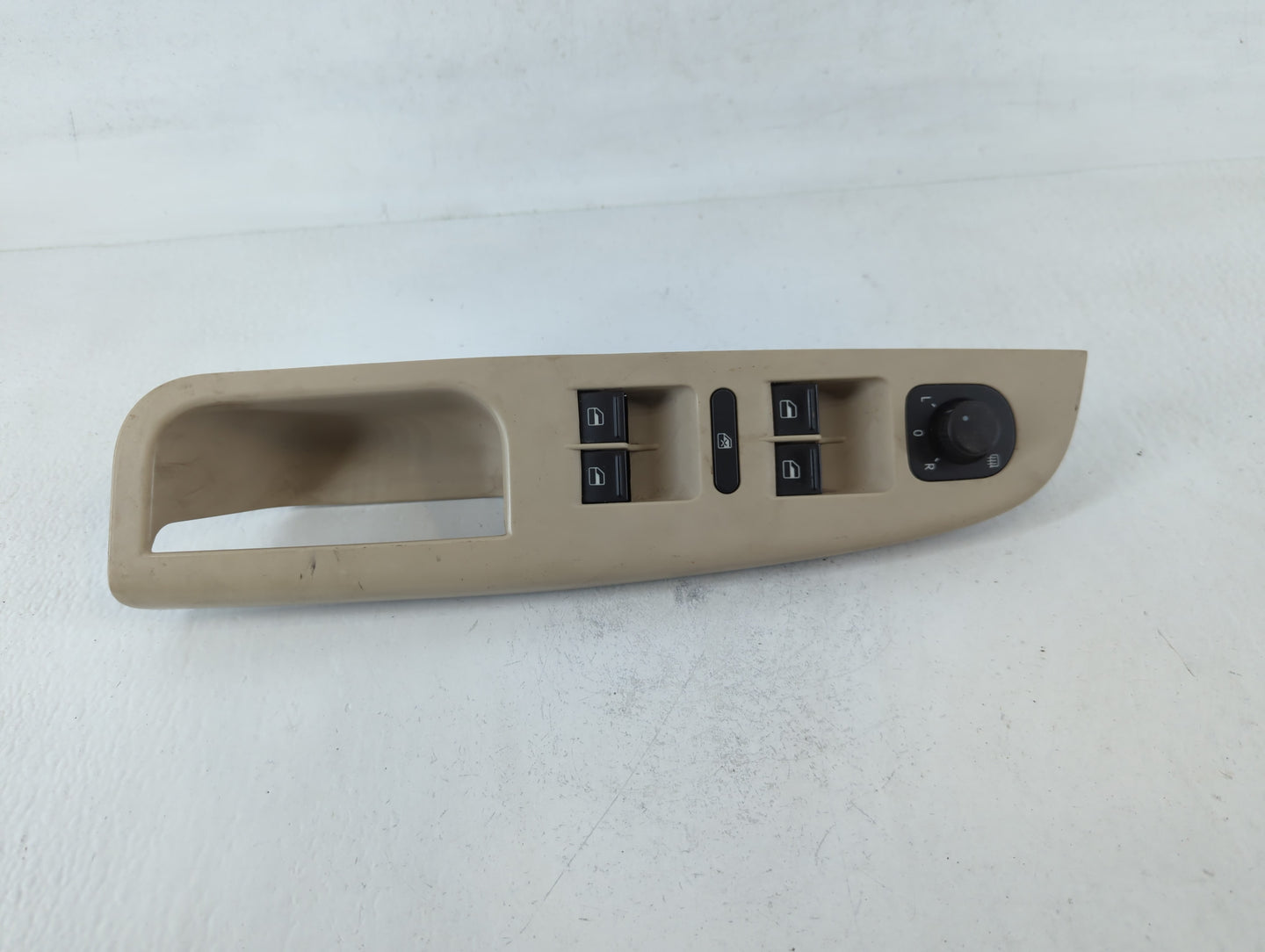 2000-2007 Volkswagen Golf Master Power Window Switch Replacement Driver Side Left P/N:1J4 959 857B 1J4 959 857D Fits OEM Used Auto Parts - Oemusedautoparts1.com