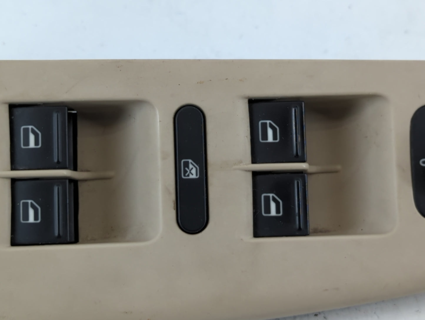 2000-2007 Volkswagen Golf Master Power Window Switch Replacement Driver Side Left P/N:1J4 959 857B 1J4 959 857D Fits OEM Used Auto Parts - Oemusedautoparts1.com