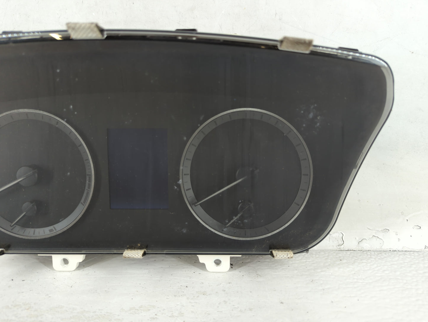 2016-2017 Hyundai Sonata Instrument Cluster Speedometer Gauges P/N:94001-C2200 Fits Fits 2016 2017 OEM Used Auto Parts - Oemusedautoparts1.com