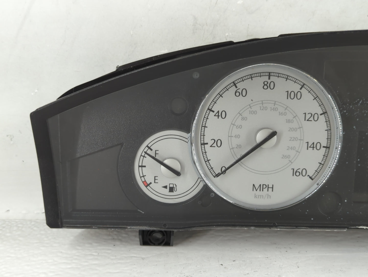 2007 Chrysler 300 Instrument Cluster Speedometer Gauges P/N:05172058 P05172058AF Fits OEM Used Auto Parts - Oemusedautoparts1.com