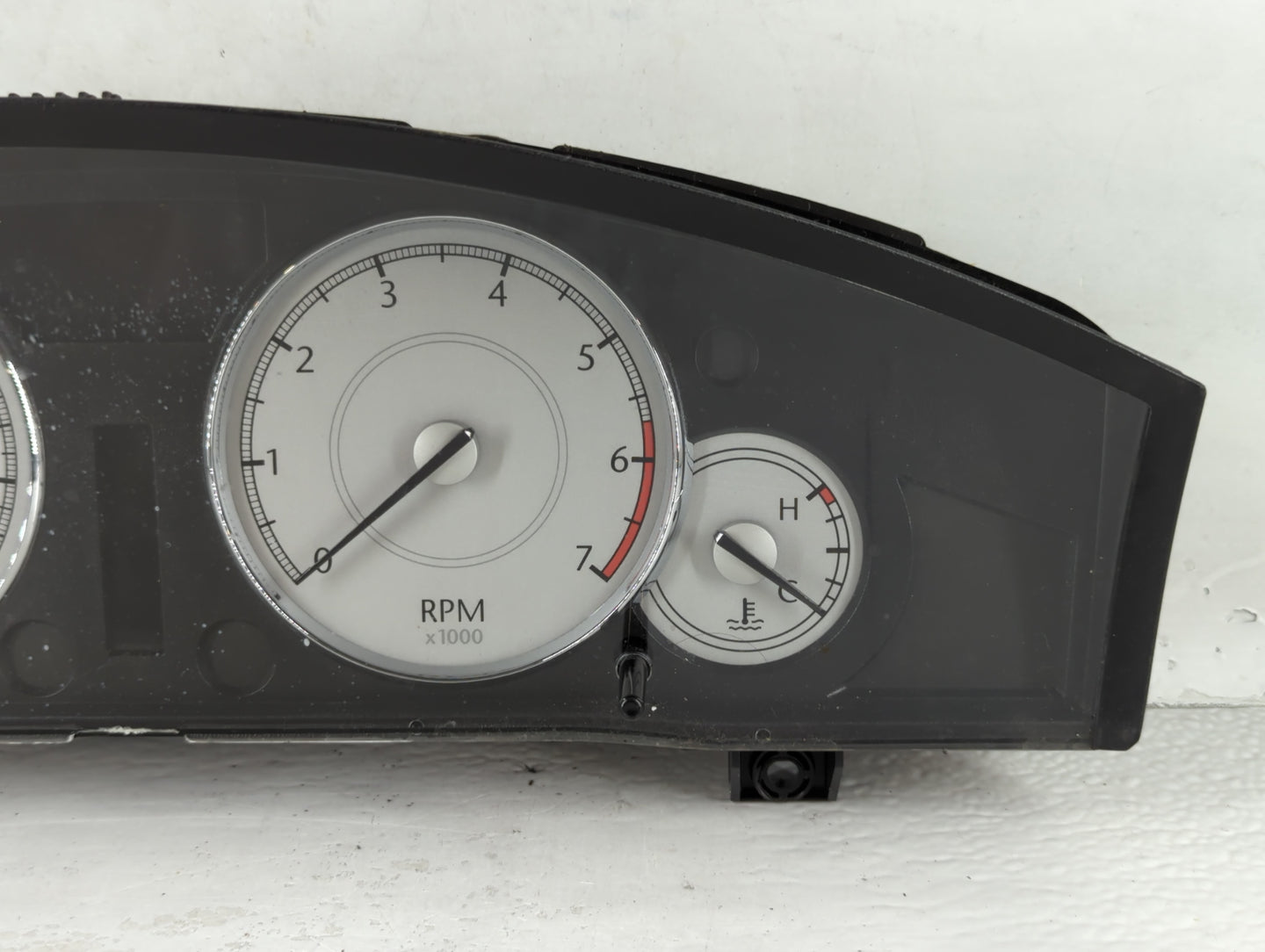 2007 Chrysler 300 Instrument Cluster Speedometer Gauges P/N:05172058 P05172058AF Fits OEM Used Auto Parts - Oemusedautoparts1.com