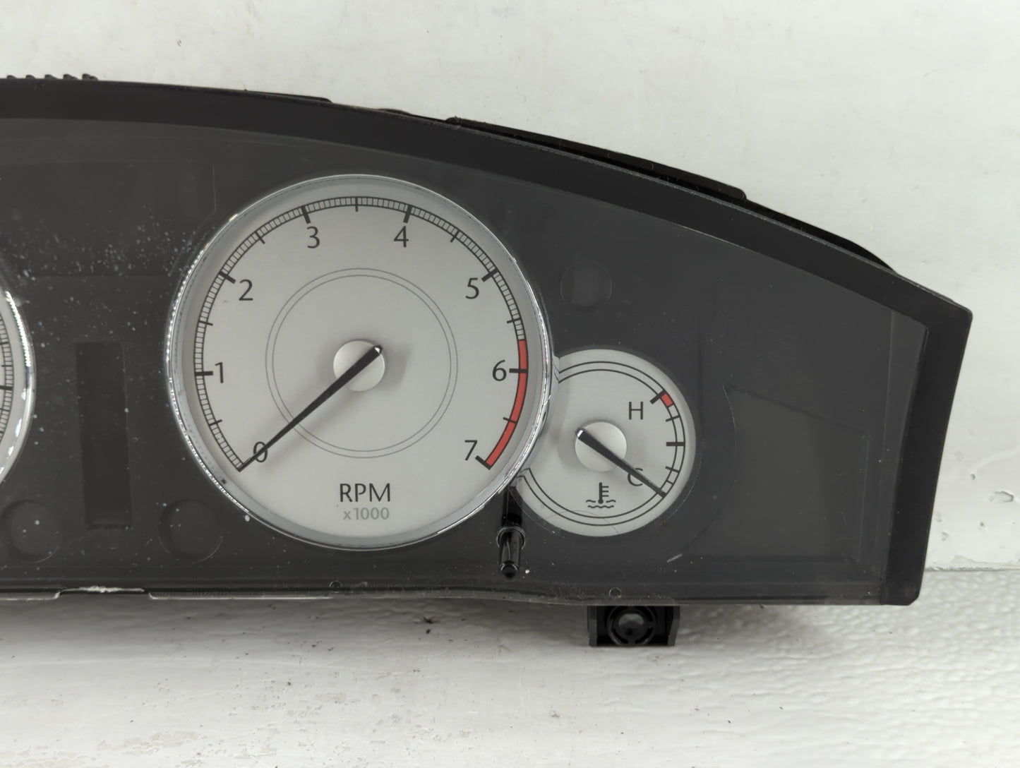 2007 Chrysler 300 Instrument Cluster Speedometer Gauges P/N:05172058 P05172058AF Fits OEM Used Auto Parts - Oemusedautoparts1.com