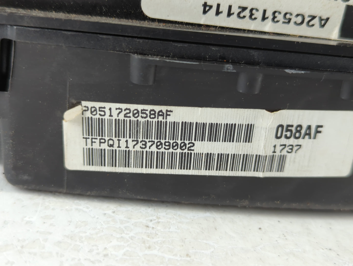 2007 Chrysler 300 Instrument Cluster Speedometer Gauges P/N:05172058 P05172058AF Fits OEM Used Auto Parts - Oemusedautoparts1.com