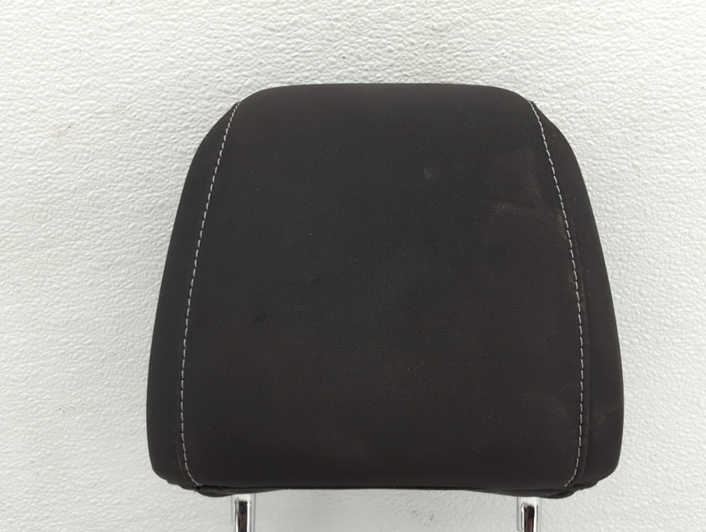 2015 Ford Escape Headrest Head Rest Front Driver Passenger Seat Fits OEM Used Auto Parts - Oemusedautoparts1.com