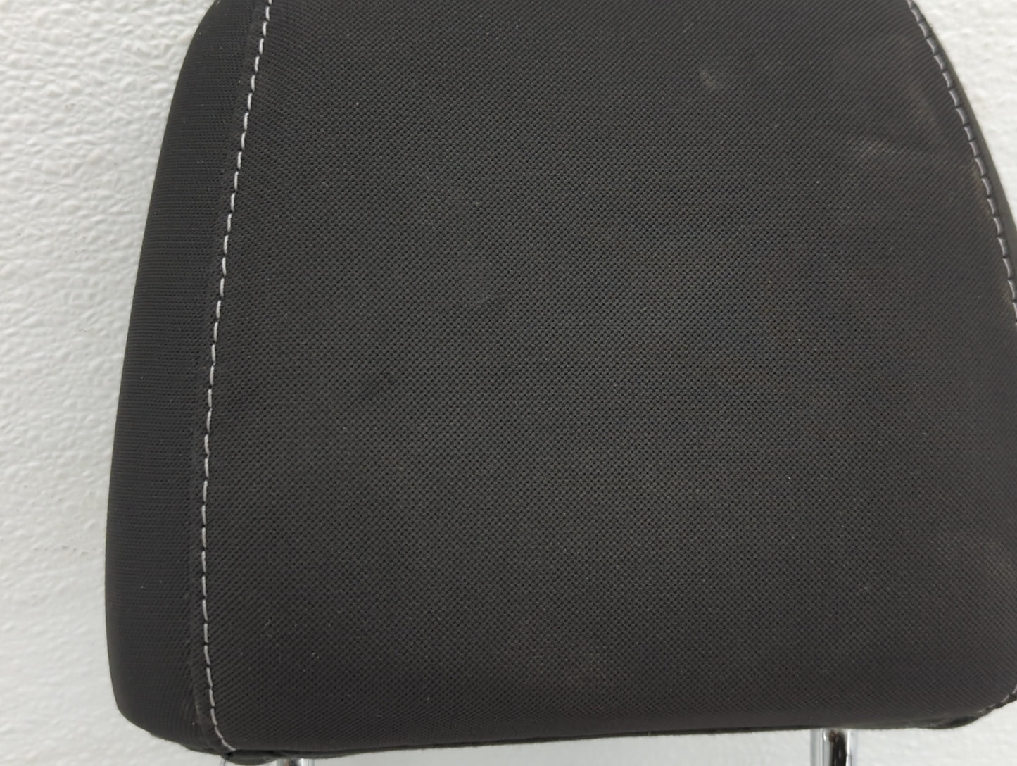 2015 Ford Escape Headrest Head Rest Front Driver Passenger Seat Fits OEM Used Auto Parts - Oemusedautoparts1.com