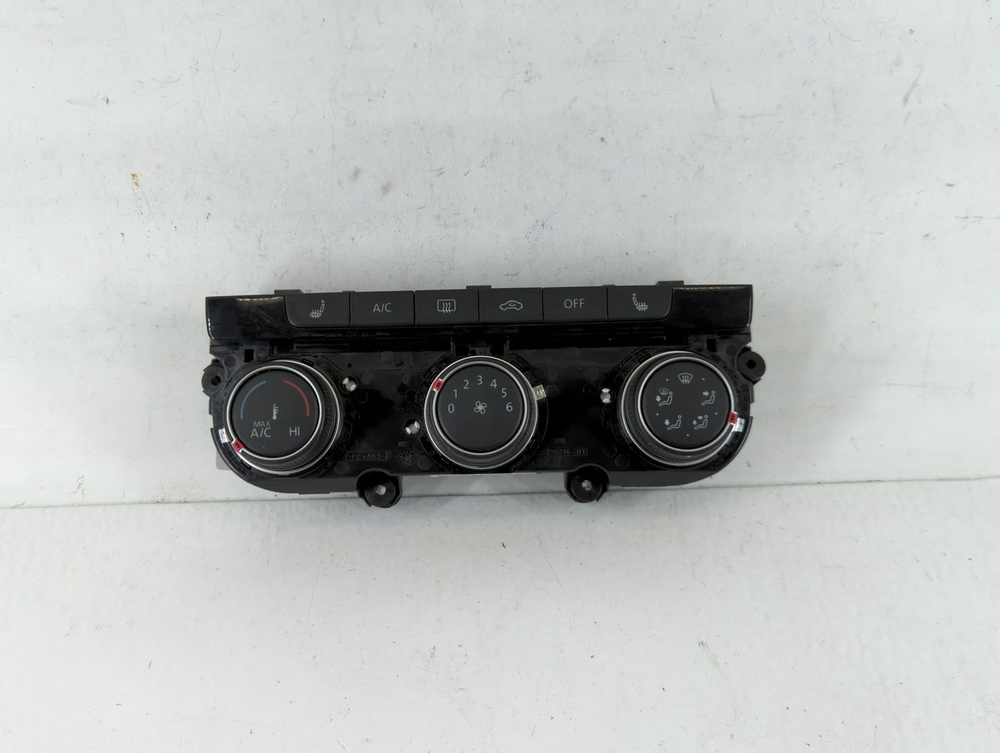 2018-2019 Volkswagen Golf Climate Control Module Temperature AC/Heater Replacement P/N:5GM907426G 5HB 012 515 Fits Fits 2018 2019 OEM Used Auto Parts - Oemusedautoparts1.com