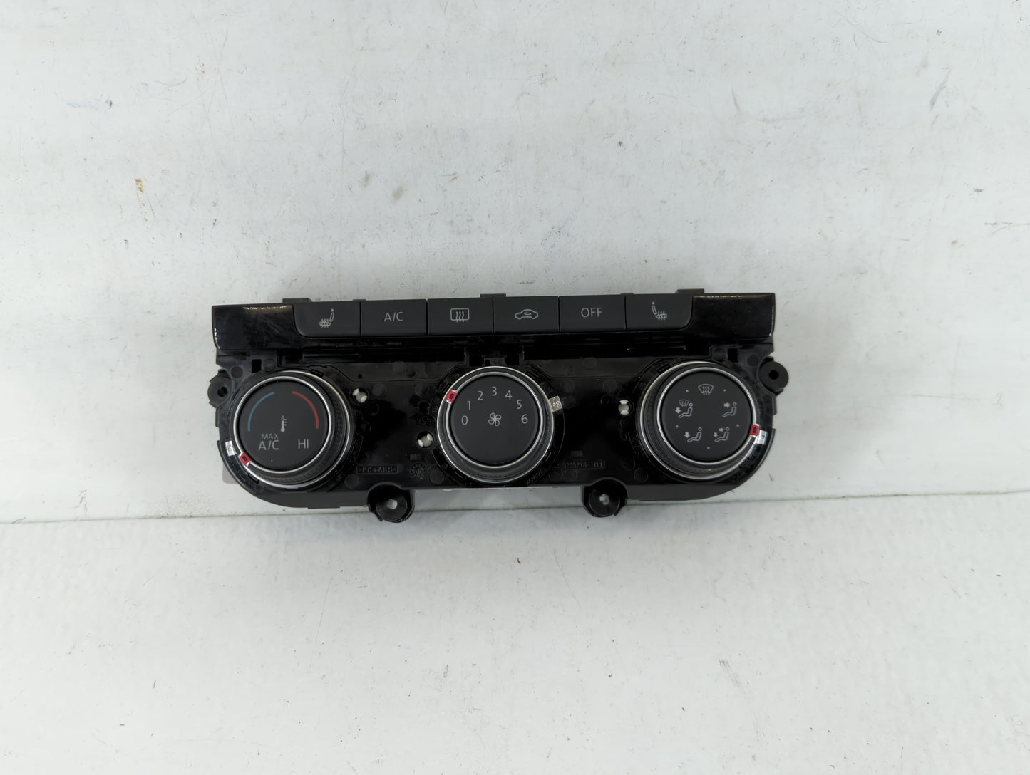 2018-2019 Volkswagen Golf Climate Control Module Temperature AC/Heater Replacement P/N:5GM907426G 5HB 012 515 Fits Fits 2018 2019 OEM Used Auto Parts - Oemusedautoparts1.com