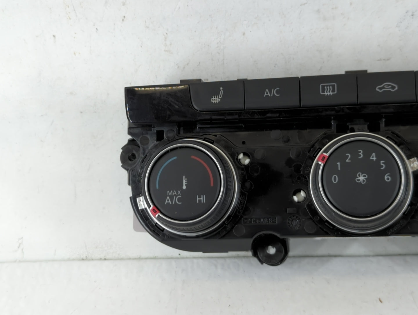 2018-2019 Volkswagen Golf Climate Control Module Temperature AC/Heater Replacement P/N:5GM907426G 5HB 012 515 Fits Fits 2018 2019 OEM Used Auto Parts - Oemusedautoparts1.com