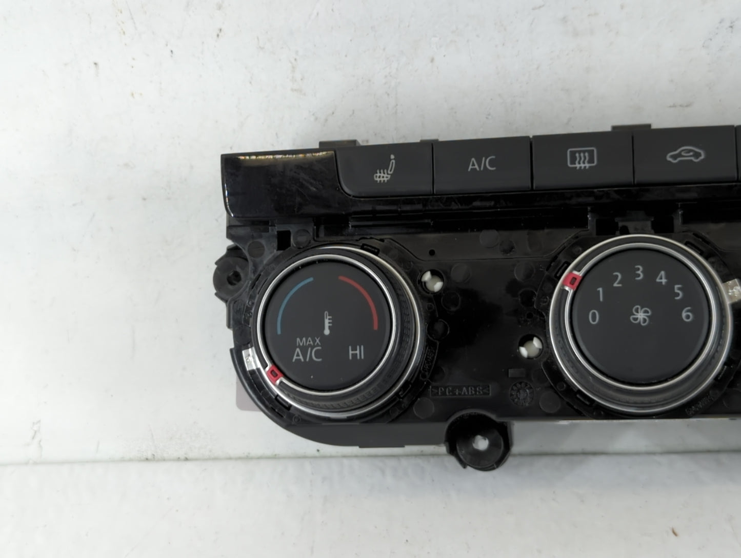 2018-2019 Volkswagen Golf Climate Control Module Temperature AC/Heater Replacement P/N:5GM907426G 5HB 012 515 Fits Fits 2018 2019 OEM Used Auto Parts - Oemusedautoparts1.com