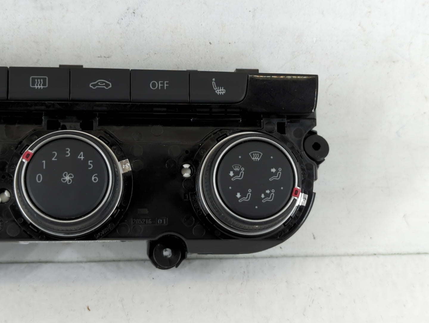 2018-2019 Volkswagen Golf Climate Control Module Temperature AC/Heater Replacement P/N:5GM907426G 5HB 012 515 Fits Fits 2018 2019 OEM Used Auto Parts - Oemusedautoparts1.com