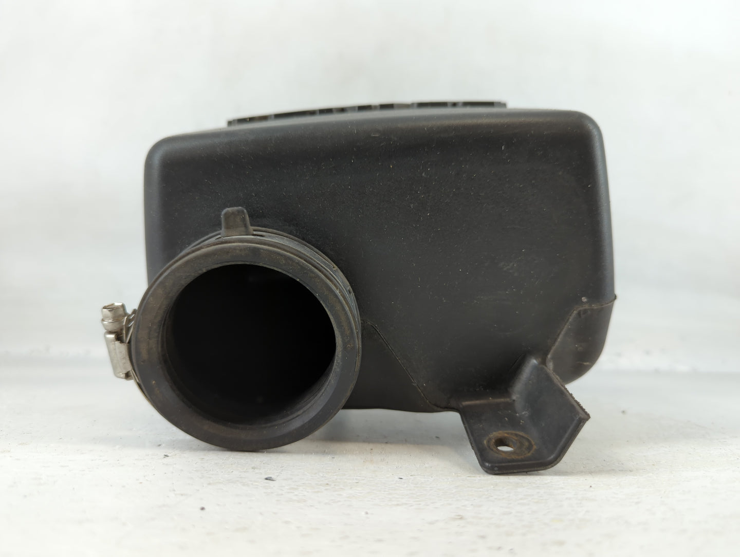 1998 Chevrolet Tahoe Air Cleaner Intake-duct Hose Tube - Oemusedautoparts1.com