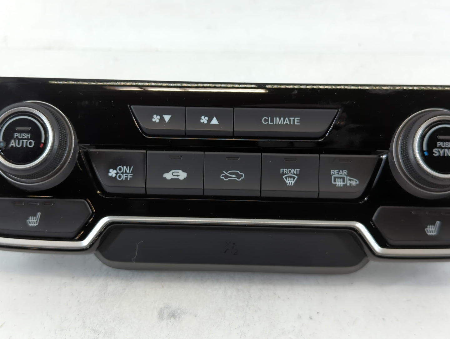 2017-2019 Honda Cr-V Climate Control Module Temperature AC/Heater Replacement P/N:04218232455 NH900L Fits Fits 2017 2018 2019 OEM Used Auto Parts - Oemusedautoparts1.com