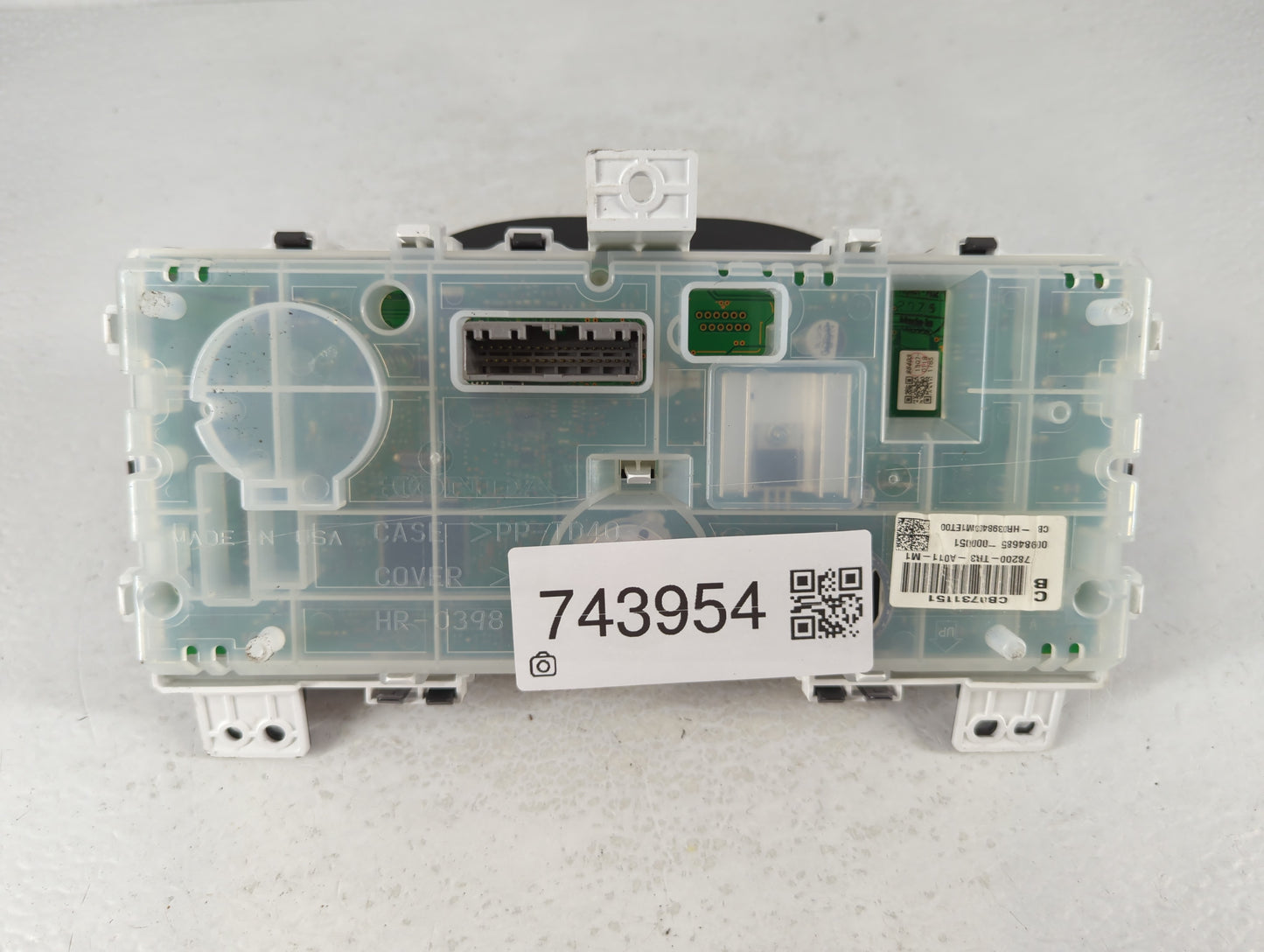 2014-2015 Honda Civic Instrument Cluster Speedometer Gauges P/N:CB8731151 78200-TR3-A011-M1 Fits Fits 2014 2015 OEM Used Auto Parts - Oemusedautoparts1.com