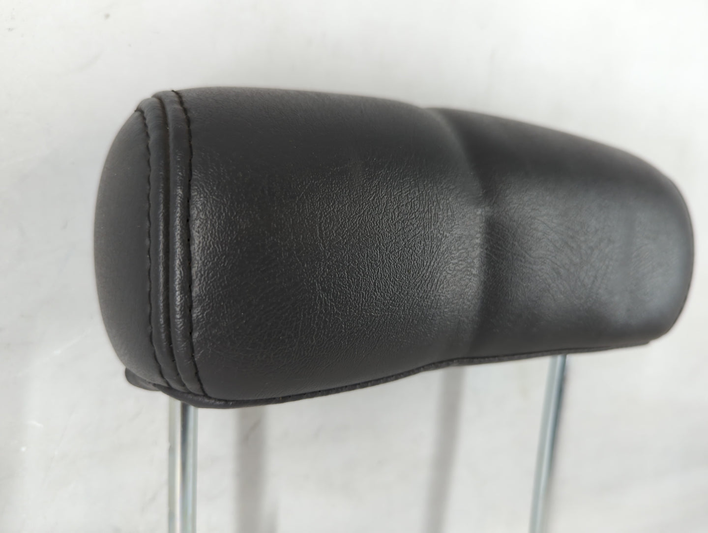2006 Gmc Sierra 3500 Headrest Head Rest Rear Seat Fits OEM Used Auto Parts - Oemusedautoparts1.com