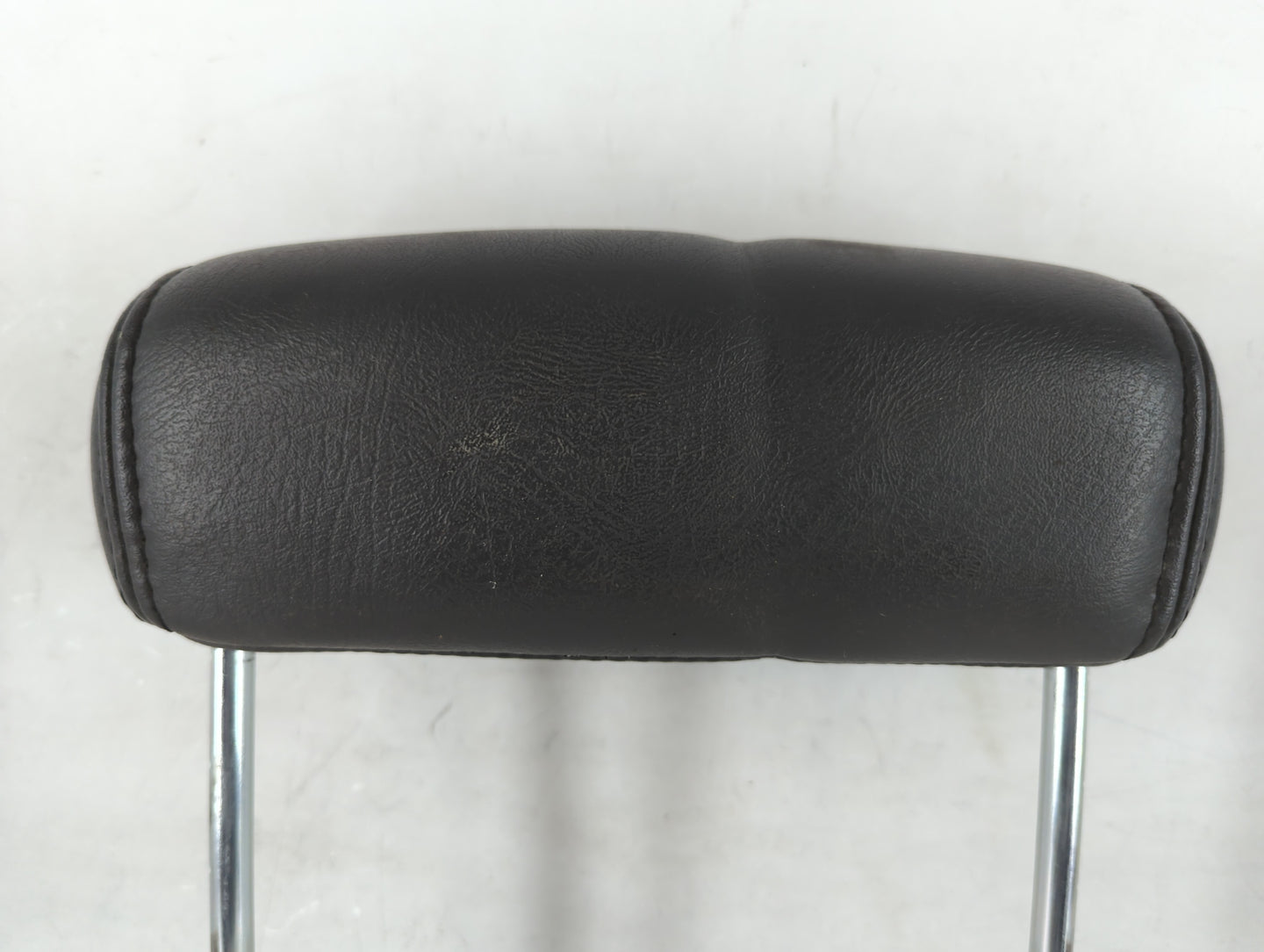 2006 Gmc Sierra 3500 Headrest Head Rest Rear Seat Fits OEM Used Auto Parts - Oemusedautoparts1.com