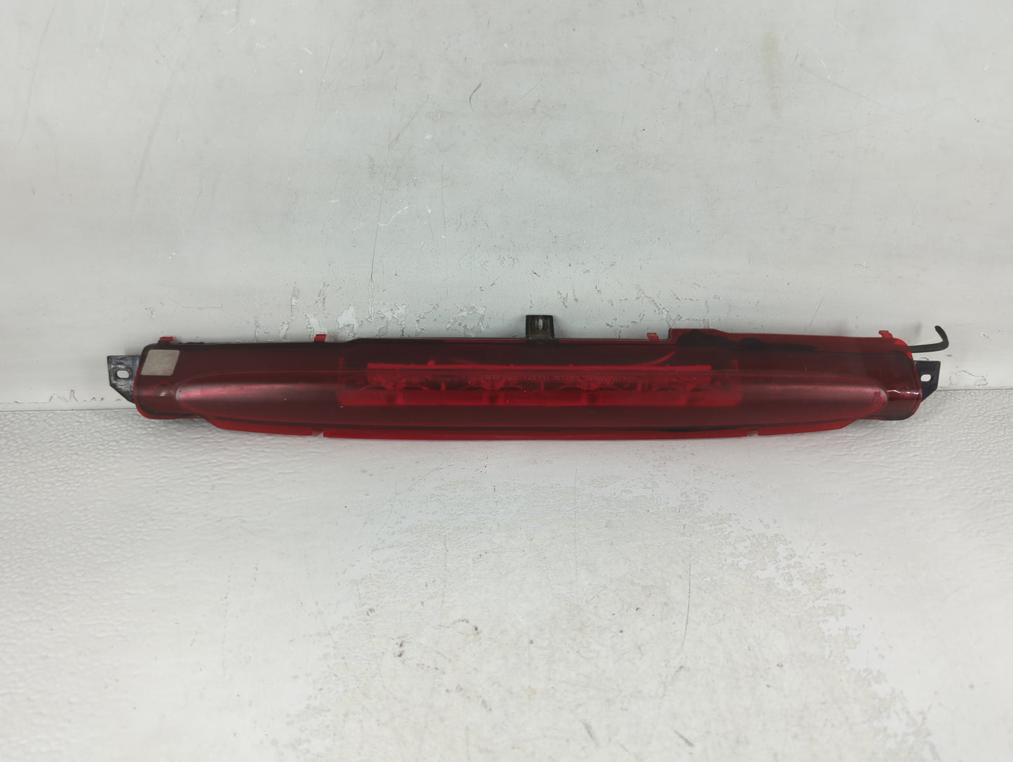 2004 Chevrolet Trailblazer Ext Third Brake Light Tail Light Fits OEM Used Auto Parts - Oemusedautoparts1.com