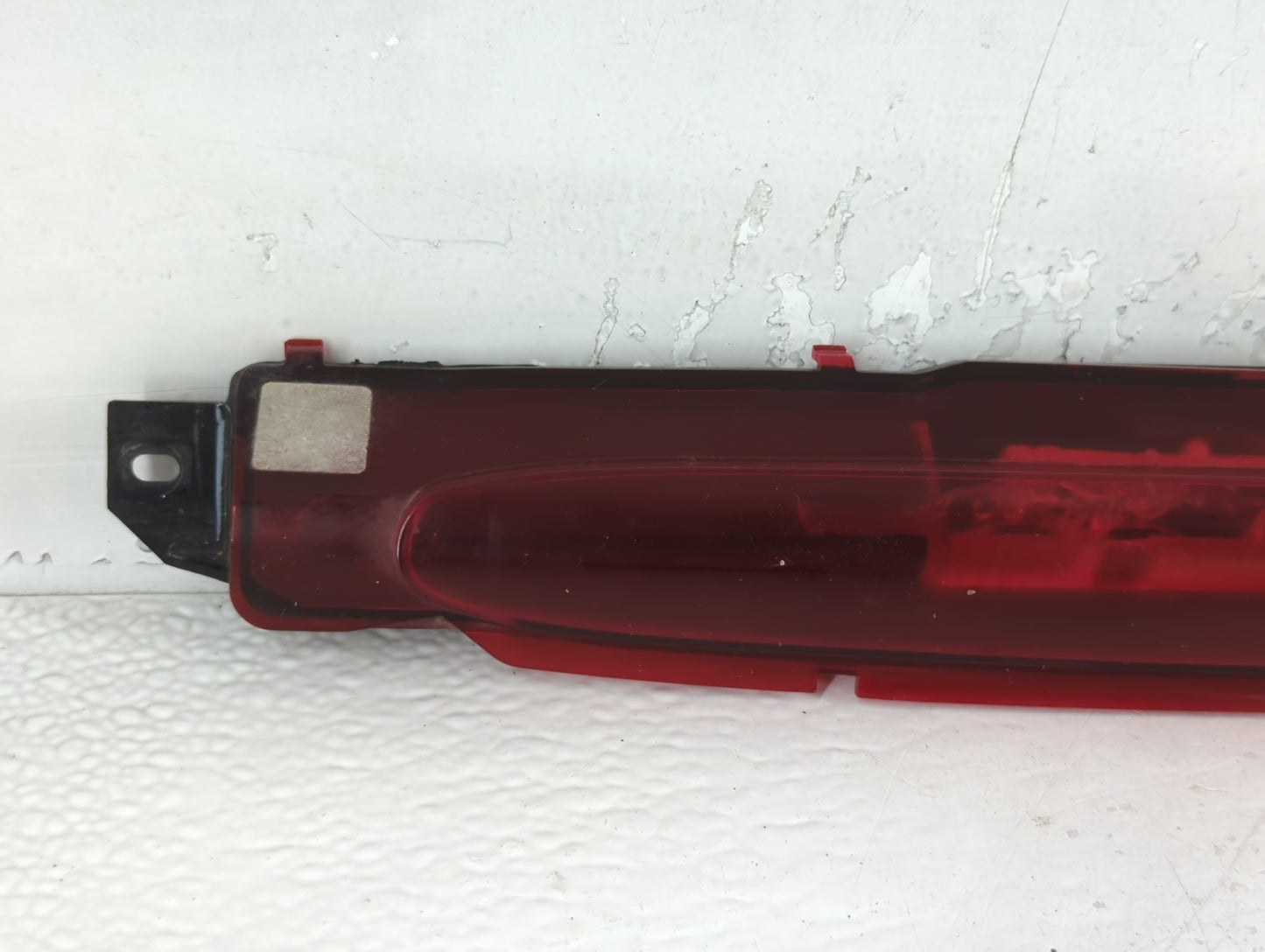2004 Chevrolet Trailblazer Ext Third Brake Light Tail Light Fits OEM Used Auto Parts - Oemusedautoparts1.com