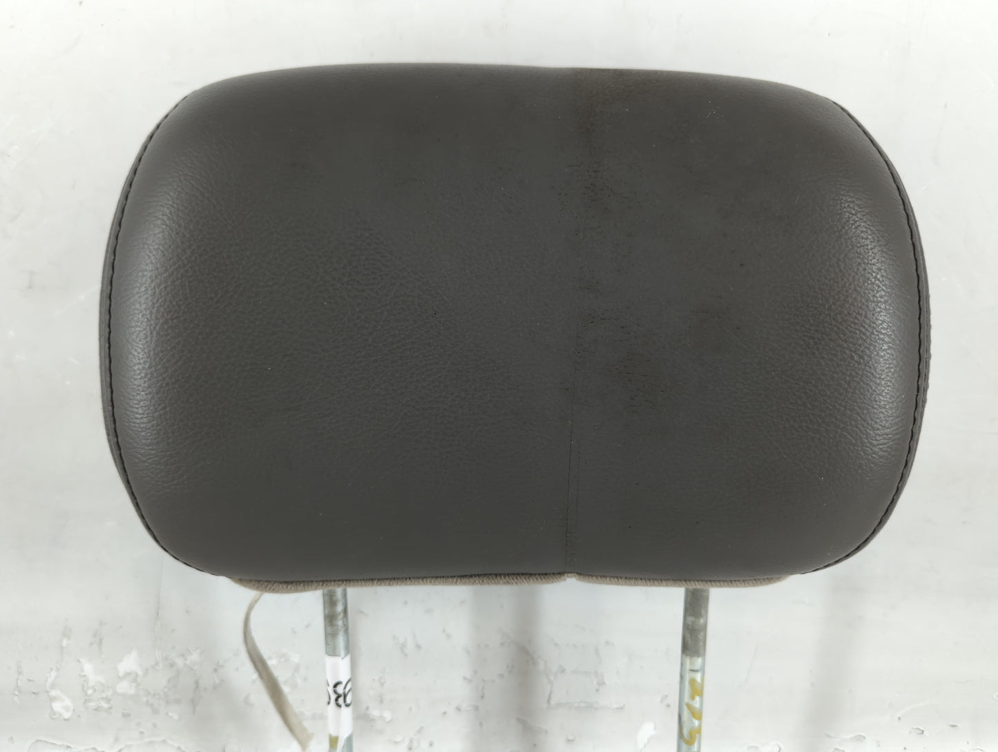 2004 Chevrolet Trailblazer Ext Headrest Head Rest Front Driver Passenger Seat Fits OEM Used Auto Parts - Oemusedautoparts1.com