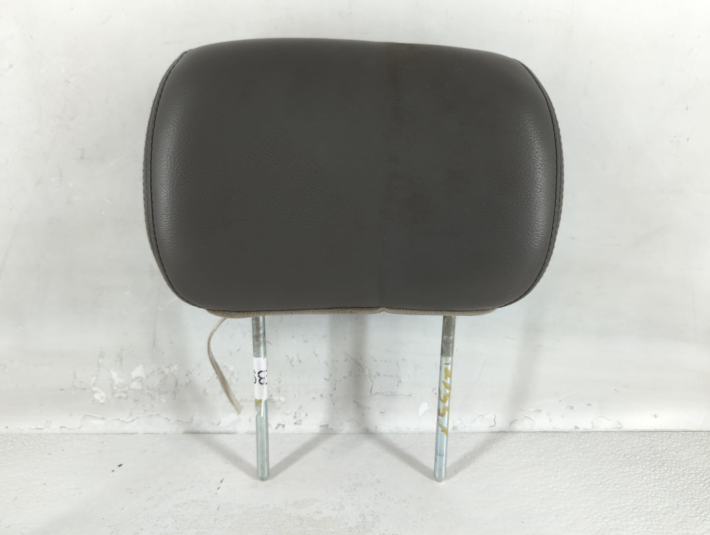 2004 Chevrolet Trailblazer Ext Headrest Head Rest Front Driver Passenger Seat Fits OEM Used Auto Parts - Oemusedautoparts1.com