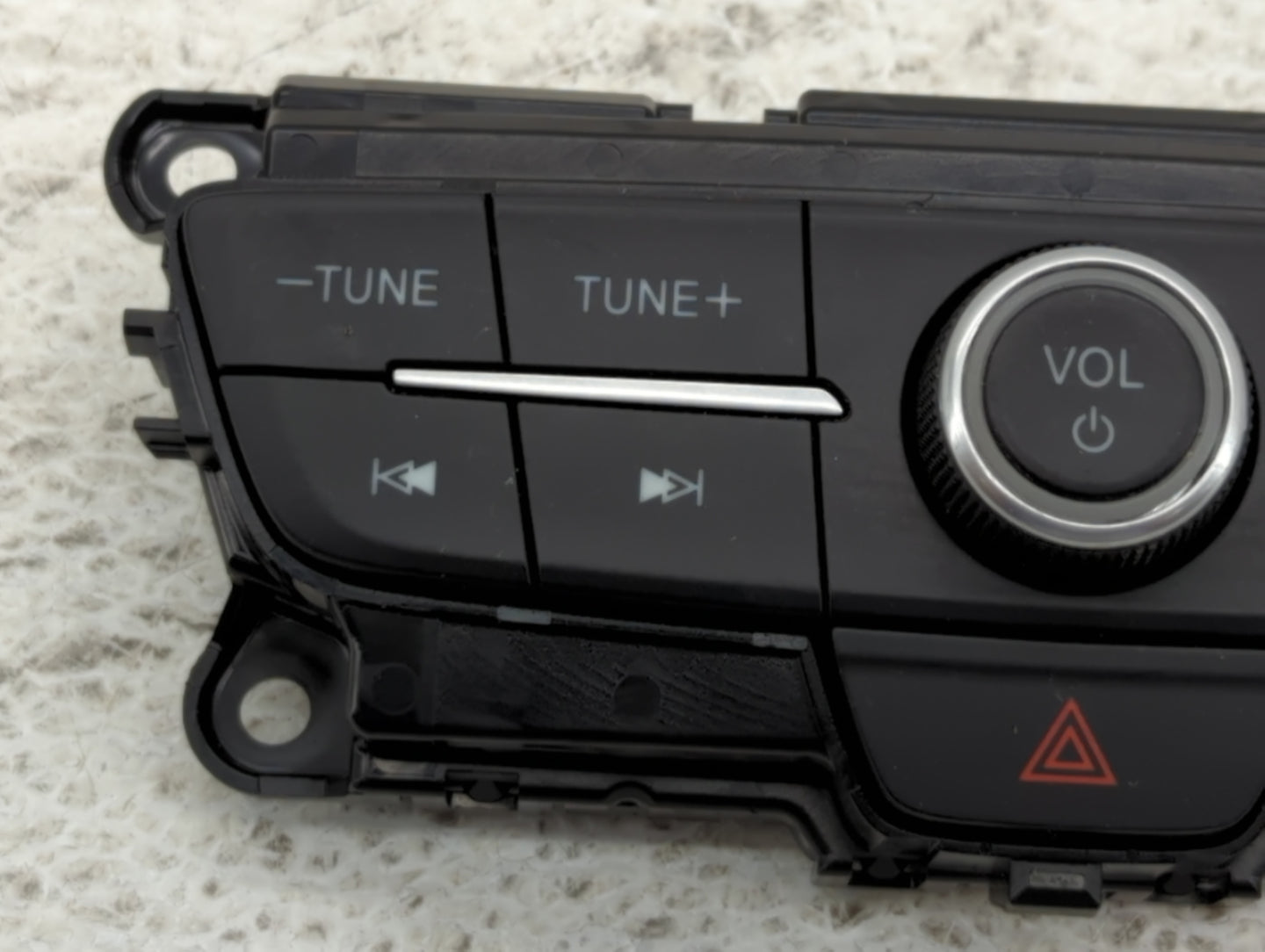 2017-2019 Ford Escape Radio AM FM Cd Player Receiver Replacement P/N:4F571-HB F1CT18K811HC Fits Fits 2017 2018 2019 OEM Used Auto Parts - Oemusedautoparts1.com