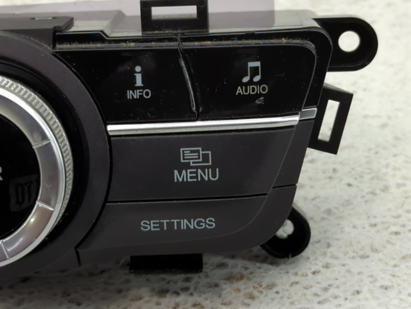 2014-2015 Acura Mdx Radio AM FM Cd Player Receiver Replacement Fits Fits 2014 2015 OEM Used Auto Parts - Oemusedautoparts1.com