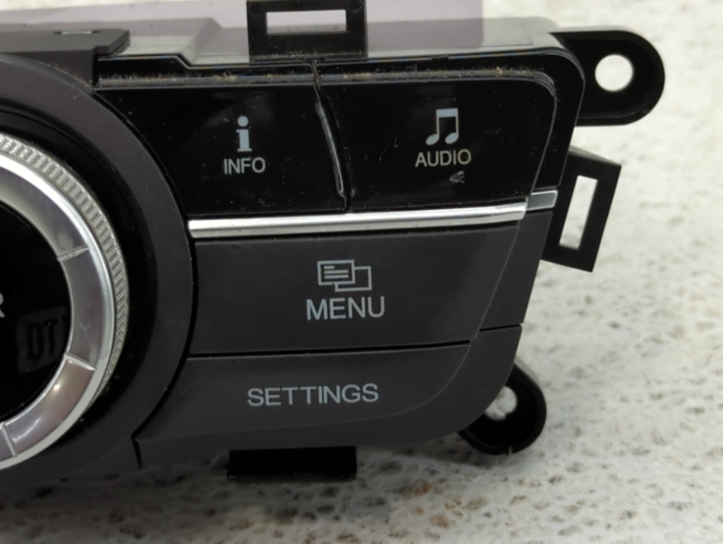 2014-2015 Acura Mdx Radio AM FM Cd Player Receiver Replacement Fits Fits 2014 2015 OEM Used Auto Parts - Oemusedautoparts1.com