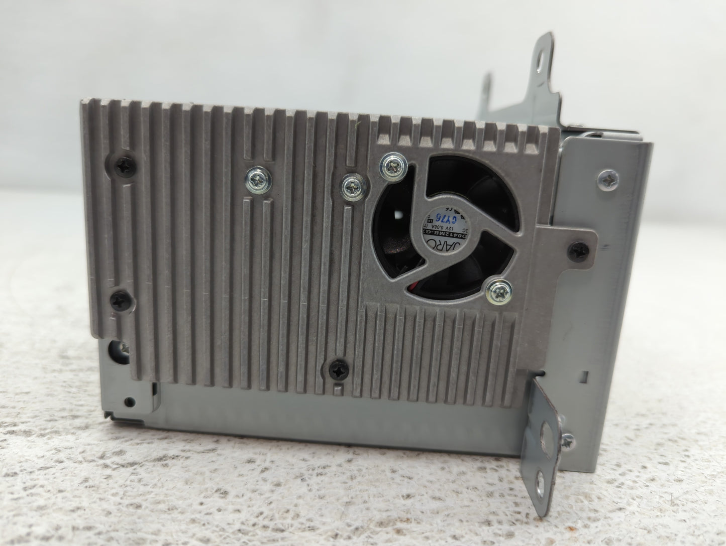 2011-2012 Chevrolet Equinox Radio AM FM Cd Player Receiver Replacement P/N:20983517 Fits Fits 2010 2011 2012 OEM Used Auto Parts - Oemusedautoparts1.com