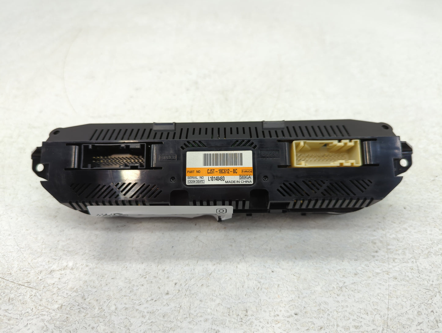 2013-2015 Ford Escape Climate Control Module Temperature AC/Heater Replacement P/N:CJ5T-18C612-BC Fits Fits 2013 2014 2015 OEM Used Auto Parts - Oemusedautoparts1.com