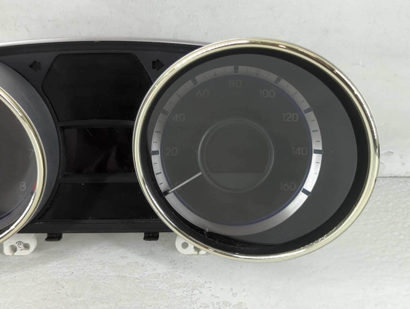 2011-2014 Hyundai Sonata Instrument Cluster Speedometer Gauges P/N:94001-3Q014 TN257470-3214 Fits Fits 2011 2012 2013 2014 OEM Used Auto Parts - Oemusedautoparts1.com