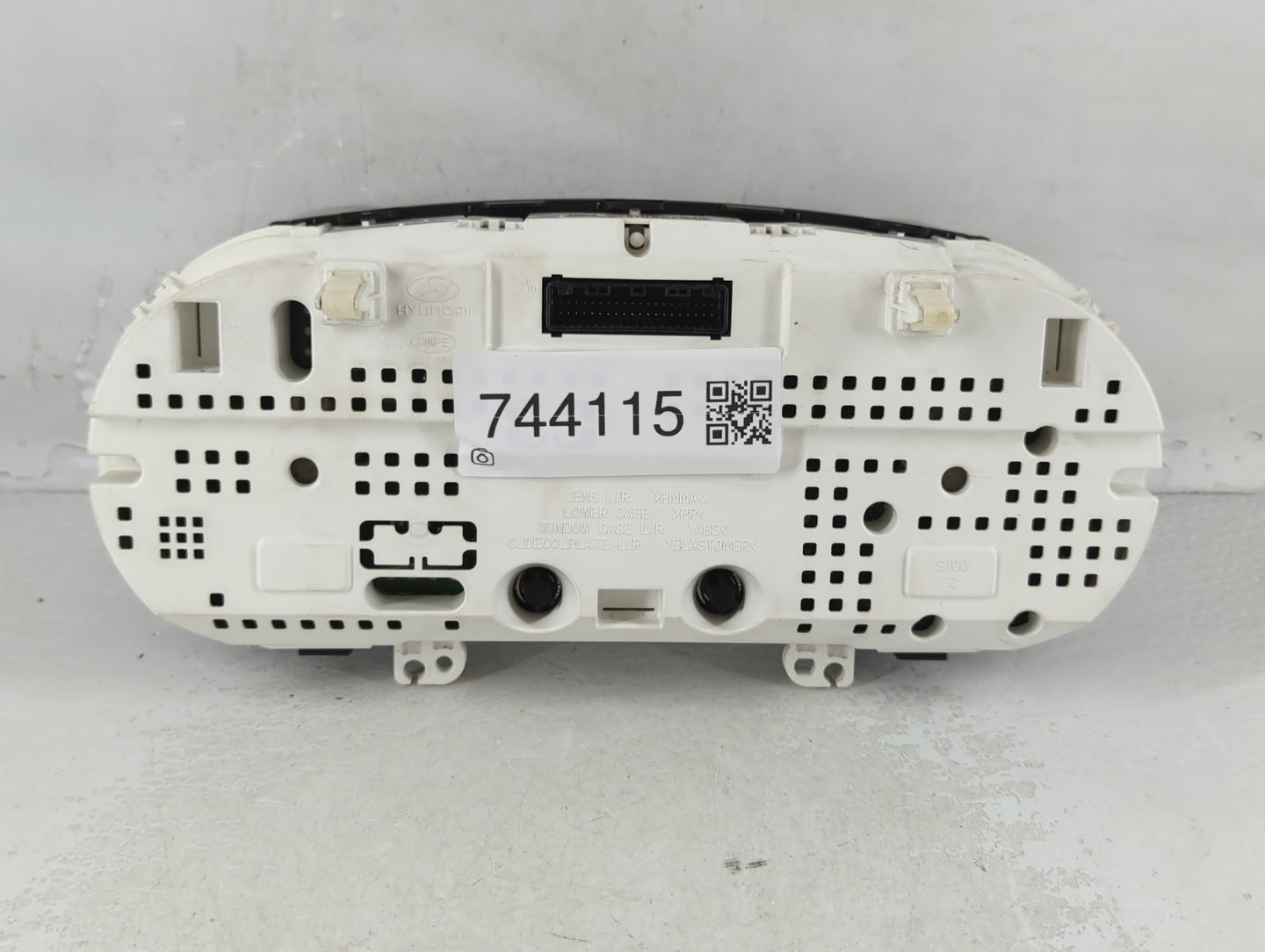 2011-2014 Hyundai Sonata Instrument Cluster Speedometer Gauges P/N:94001-3Q014 TN257470-3214 Fits Fits 2011 2012 2013 2014 OEM Used Auto Parts - Oemusedautoparts1.com
