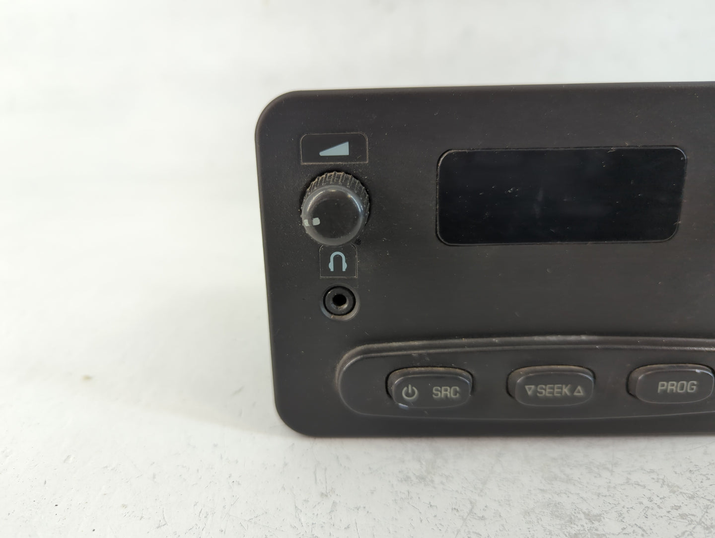 2002 Cadillac Escalade Radio AM FM Cd Player Receiver Replacement P/N:10358082 Fits Fits 2001 OEM Used Auto Parts - Oemusedautoparts1.com