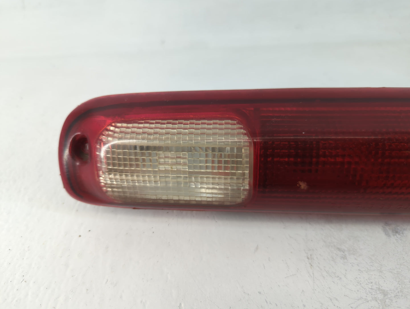 2006 Gmc Sierra 3500 Third Brake Light Tail Light P/N:16525205 Fits OEM Used Auto Parts - Oemusedautoparts1.com